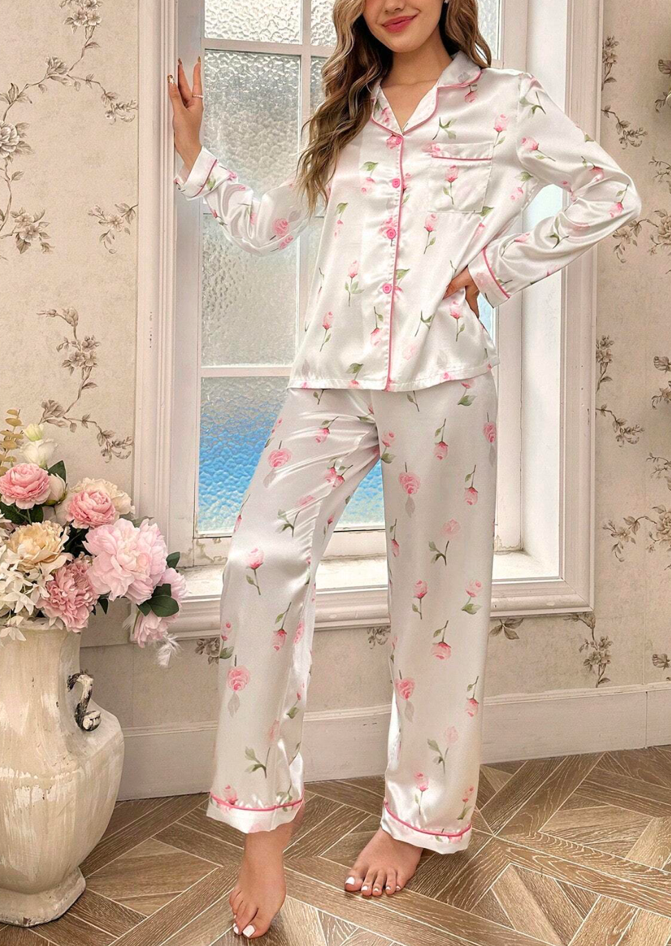 Pyjama en satin floral